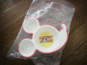 ディズニーランドのお子様カレーのお皿がかわい!