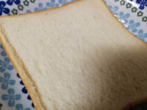 食パンの耳をカリカリに焼く方法で焼いてみる!