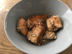 無印良品の冷凍食品【サーモン】の値段やカロリーは?